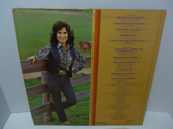 Loretta Lynn - Lookin' Good